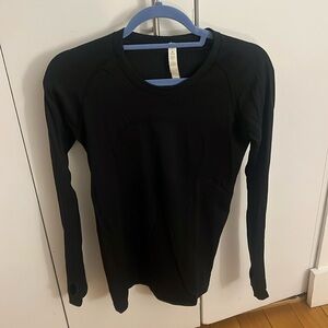 Lululemon size 6 black long sleeve workout top
